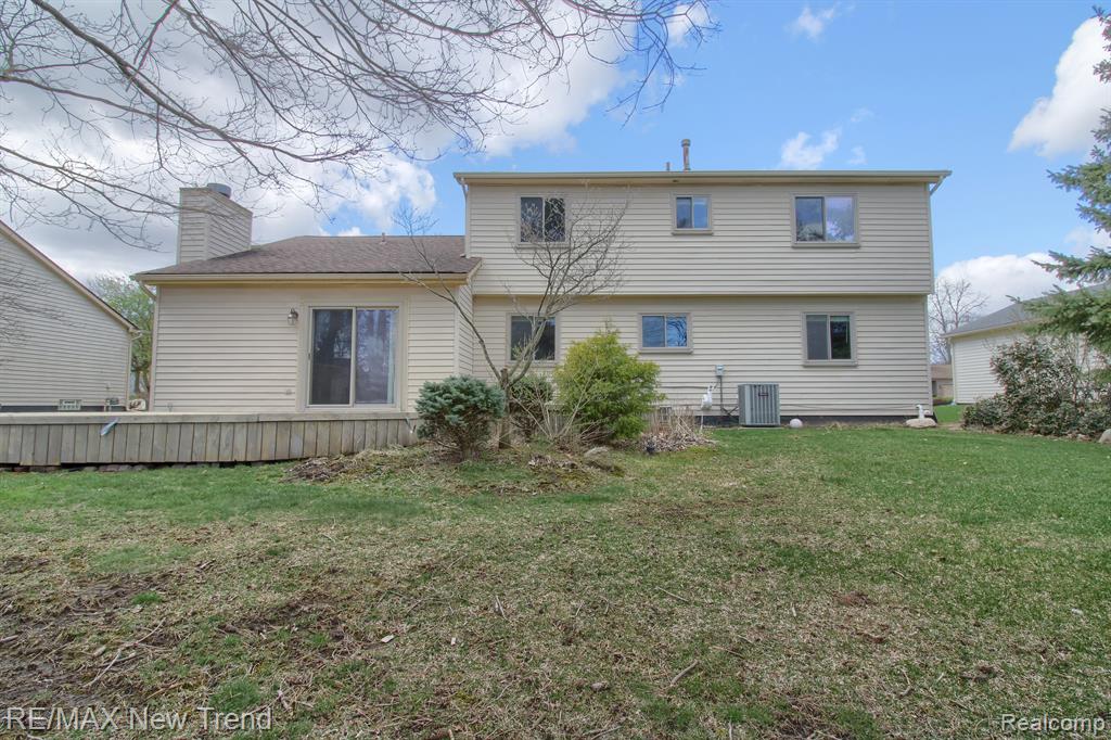 24802 SARAH FLYNN, Novi, MI — Photo 34