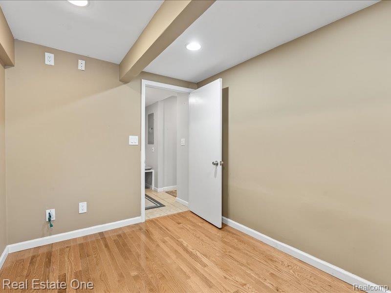 6407 Buxton Court, West Bloomfield, MI — Photo 38