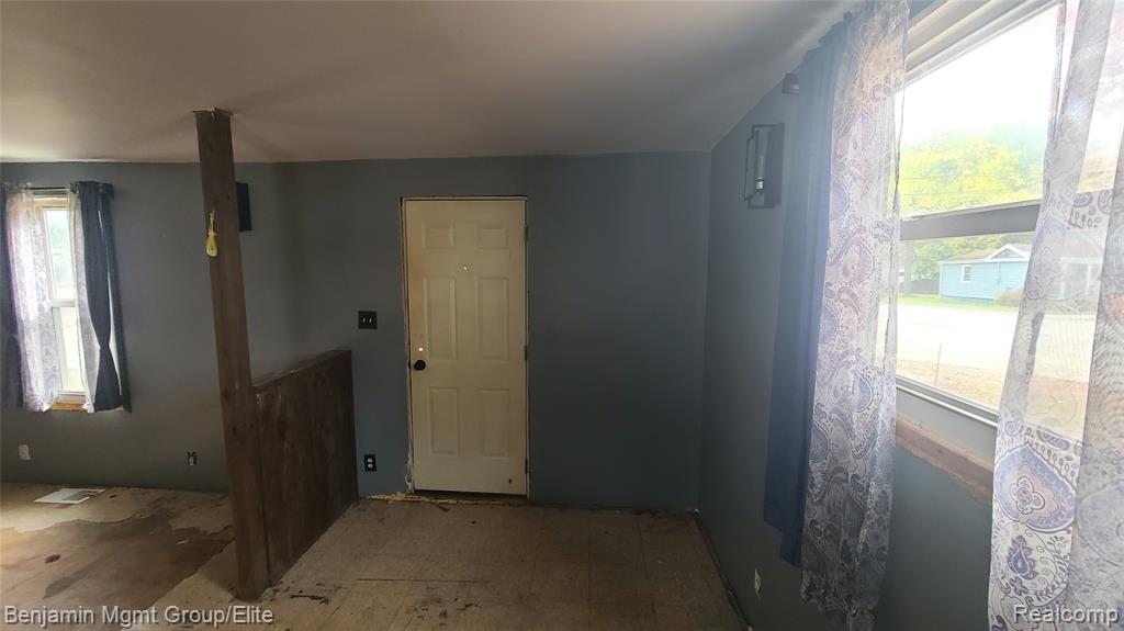 120 W McNeil Street, Corunna, MI 48817 — Photo 3
