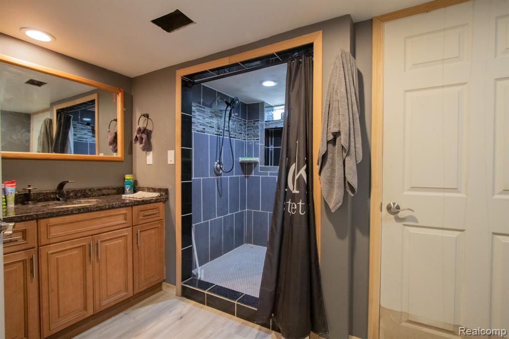27825 Garfield Street, Roseville, MI 48066 — Photo 15