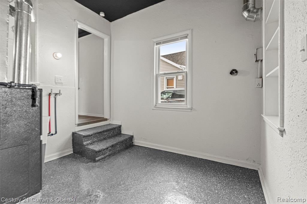 5514 Ashley Street, Detroit, MI 48236 — Photo 9