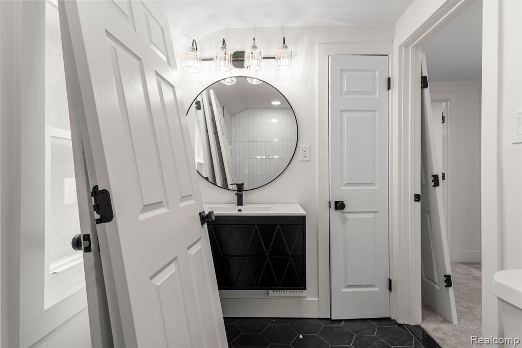 529 N MILITARY Street, Dearborn, MI 48124 — Photo 21
