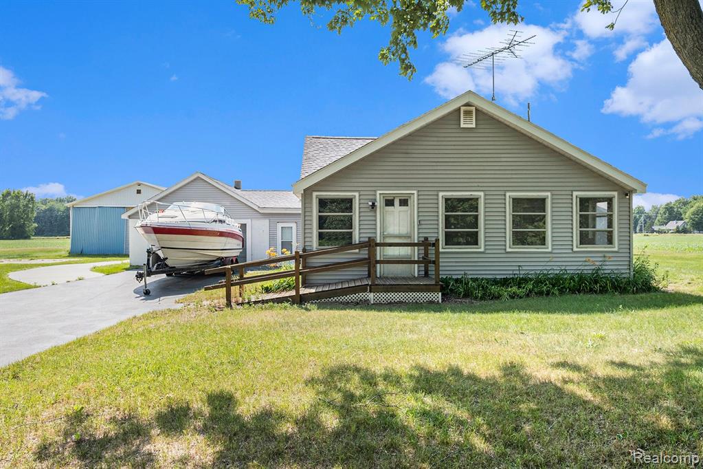 11110 Nichols Road, Burt, MI 48417 — Photo 2