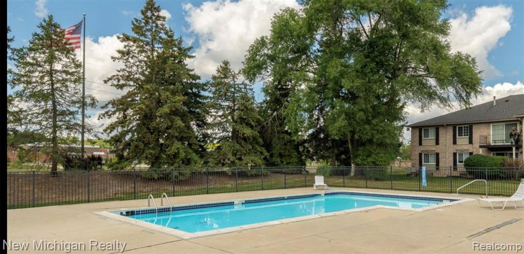 6103 Orchard Lake Road, 201, West Bloomfield, MI — Photo 35