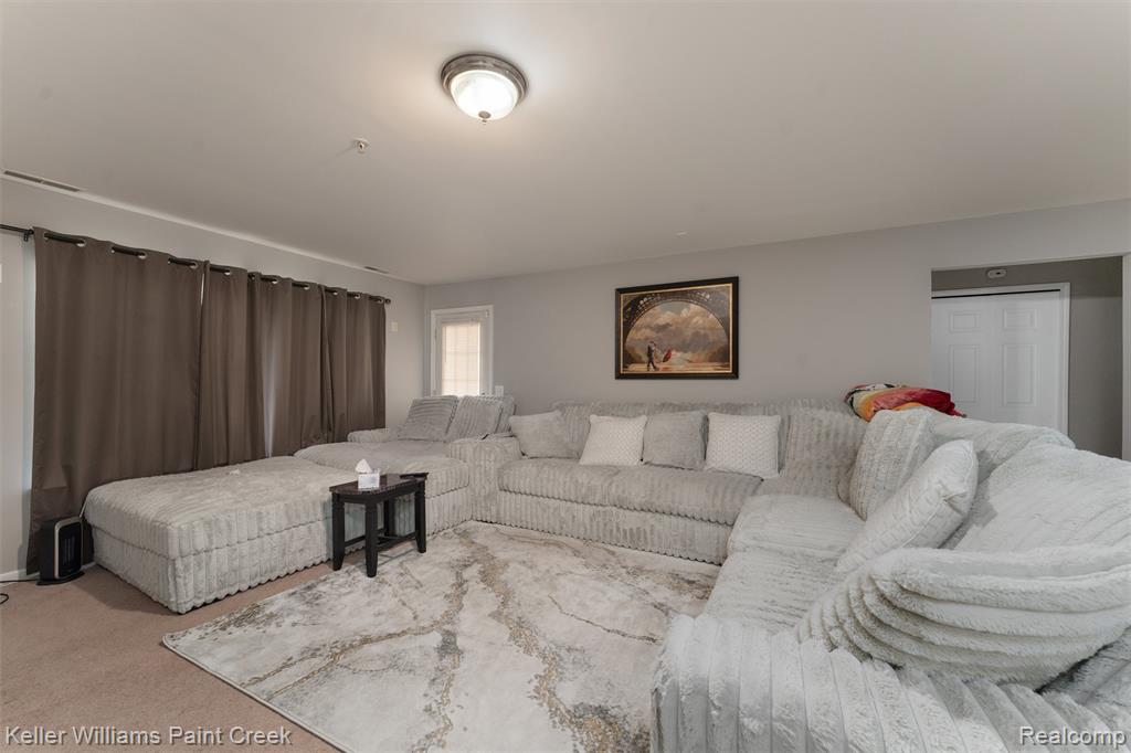 45542 Hidden View Court, Utica, MI 48315 — Photo 3