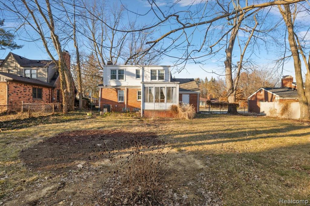 17601 Cambridge Boulevard, Lathrup Village, MI 48076 — Photo 51