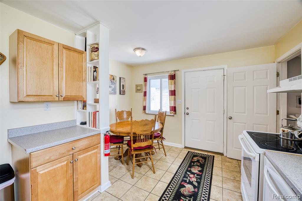 41890 E Ann Arbor Trail, Plymouth, MI 48170 — Photo 15