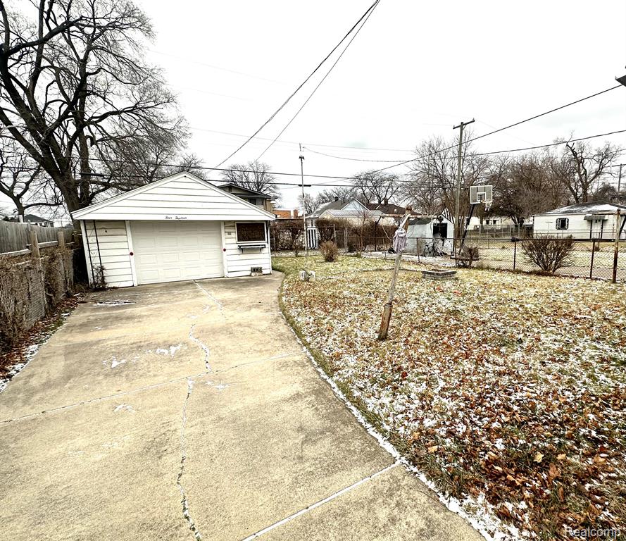 413 FRAZIER Street, River Rouge, MI 48218 — Photo 2