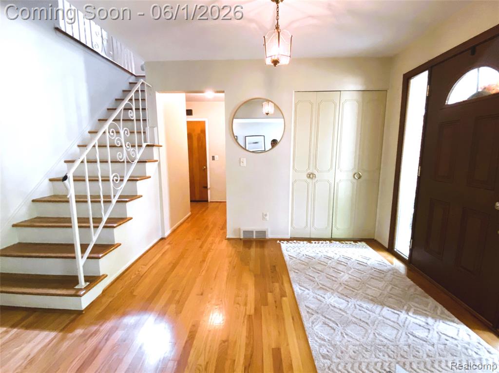 1707 Fox River Drive, Bloomfield Hills, MI 48304 — Photo 4