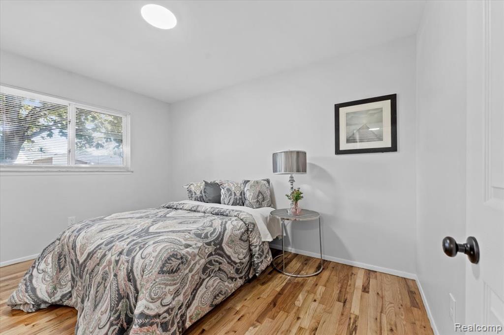 22102 Loretta Street, Woodhaven, MI 48183 — Photo 9