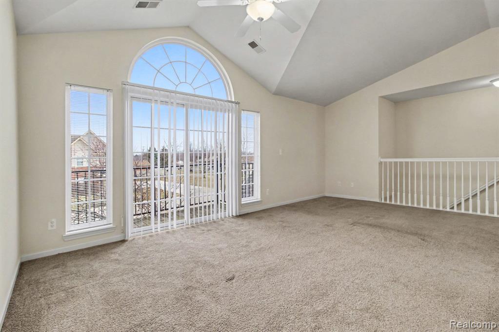 20006 Hidden Oaks Drive, Trenton, MI 48183 — Photo 5