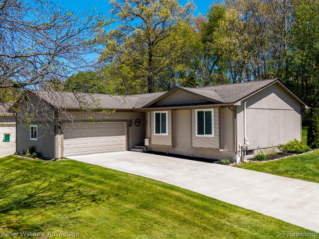 504 GLENWYTH Road, Brighton, MI 48116 — front exterior
