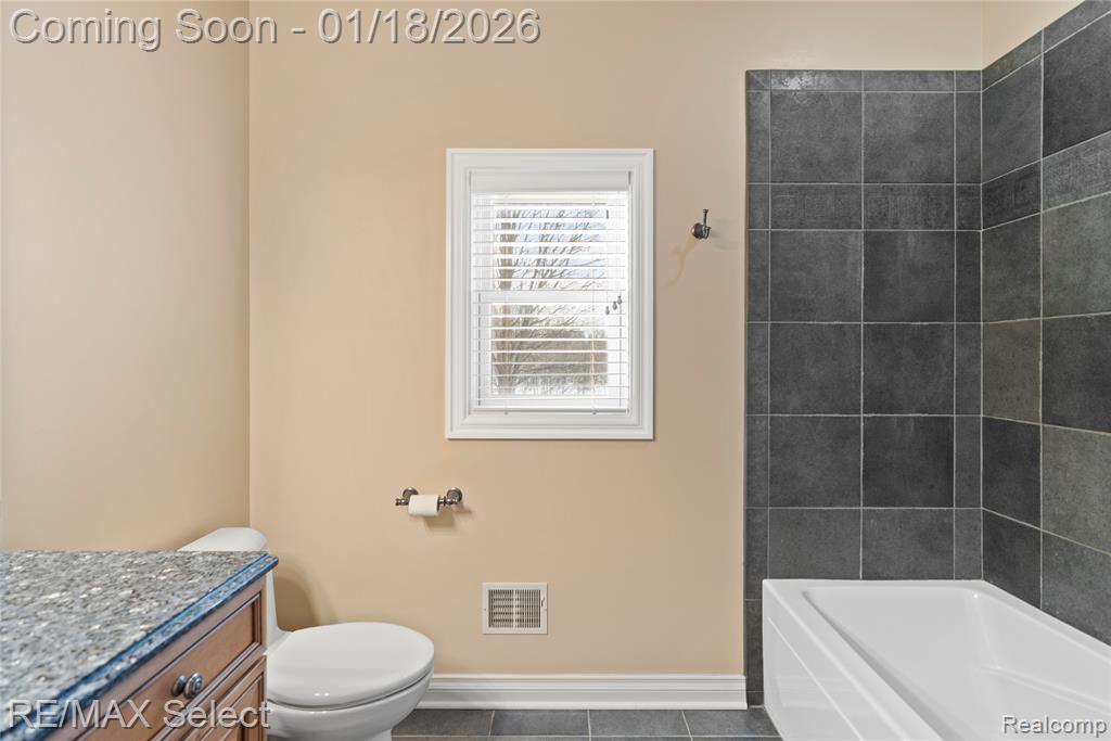 9305 Vassar Road, Grand Blanc, MI 48439 — Photo 39