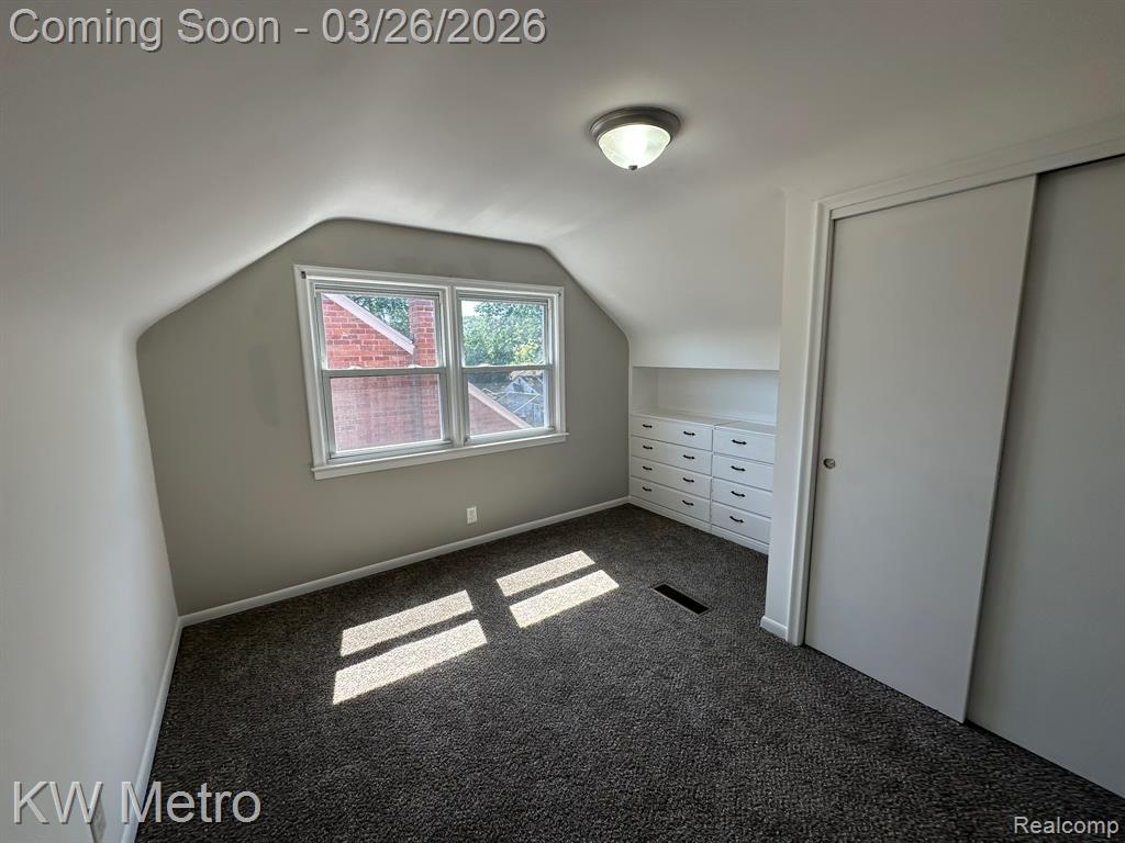 20498 Country Club Drive, Harper Woods, MI 48225 — Photo 16