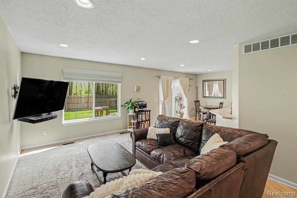 4394 Harrier Lane, Burton, MI 48519 — Photo 12