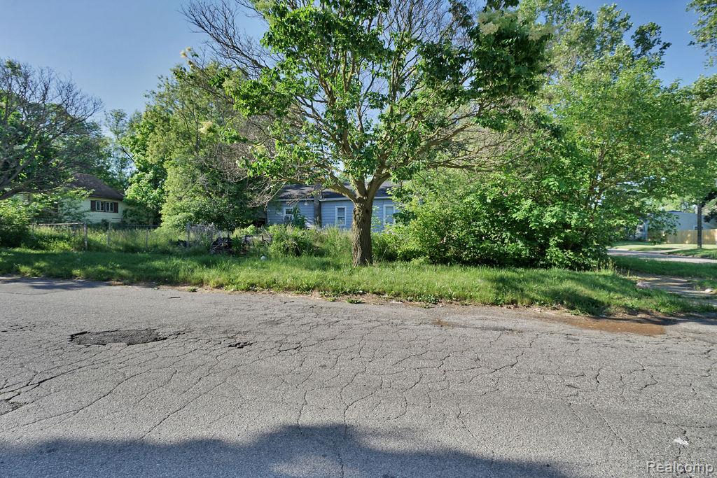 4201 Brunswick Avenue, Flint, MI 48507 — front exterior