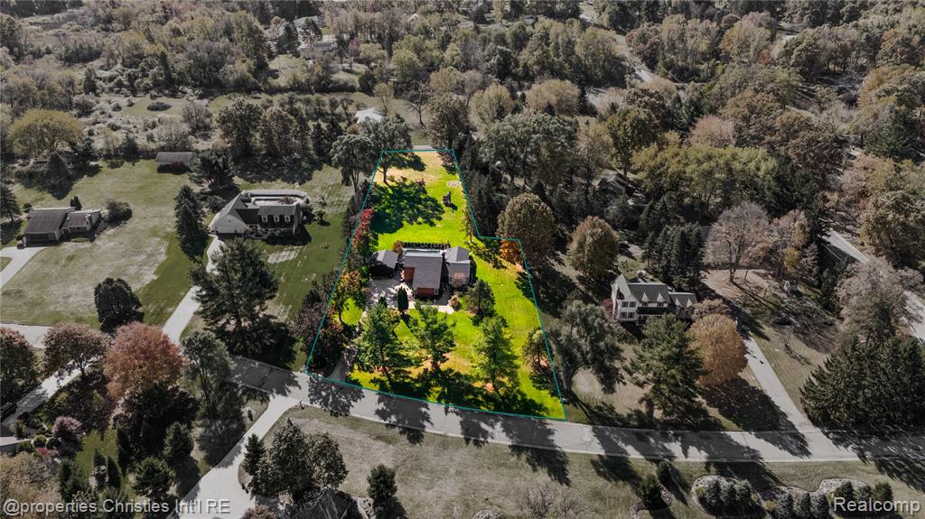 4301 Heatherwood Drive, Milford, MI 48381 — Photo 57