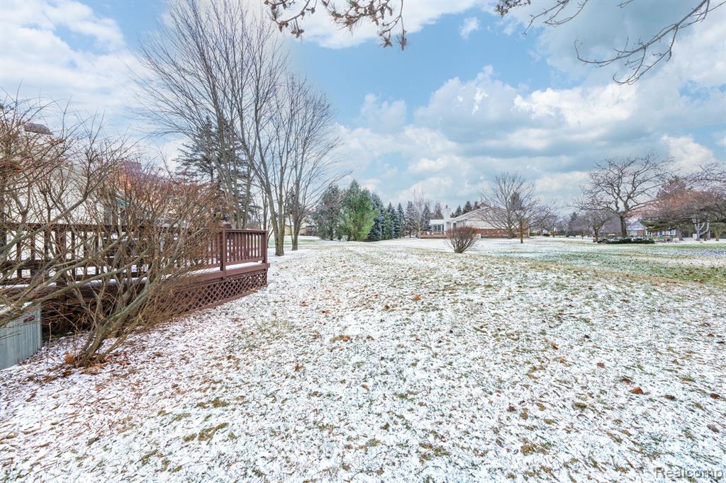 6367 Denton Drive, Troy, MI 48098 — Photo 37