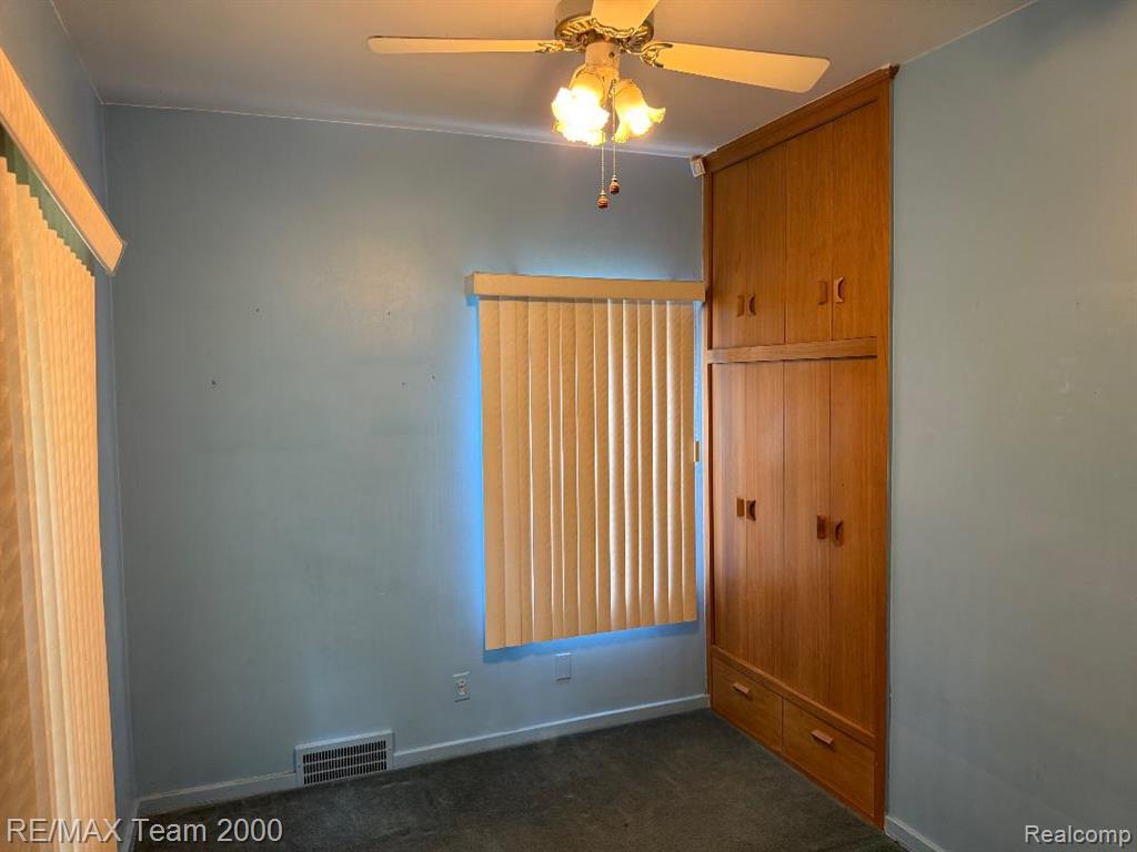 7452 Mansfield Street, Detroit, MI 48228 — Photo 3