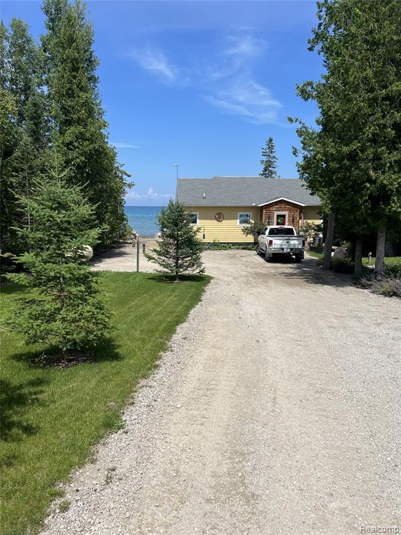 10094 Raven Drive, Millersburg, MI 49759 — Photo 16