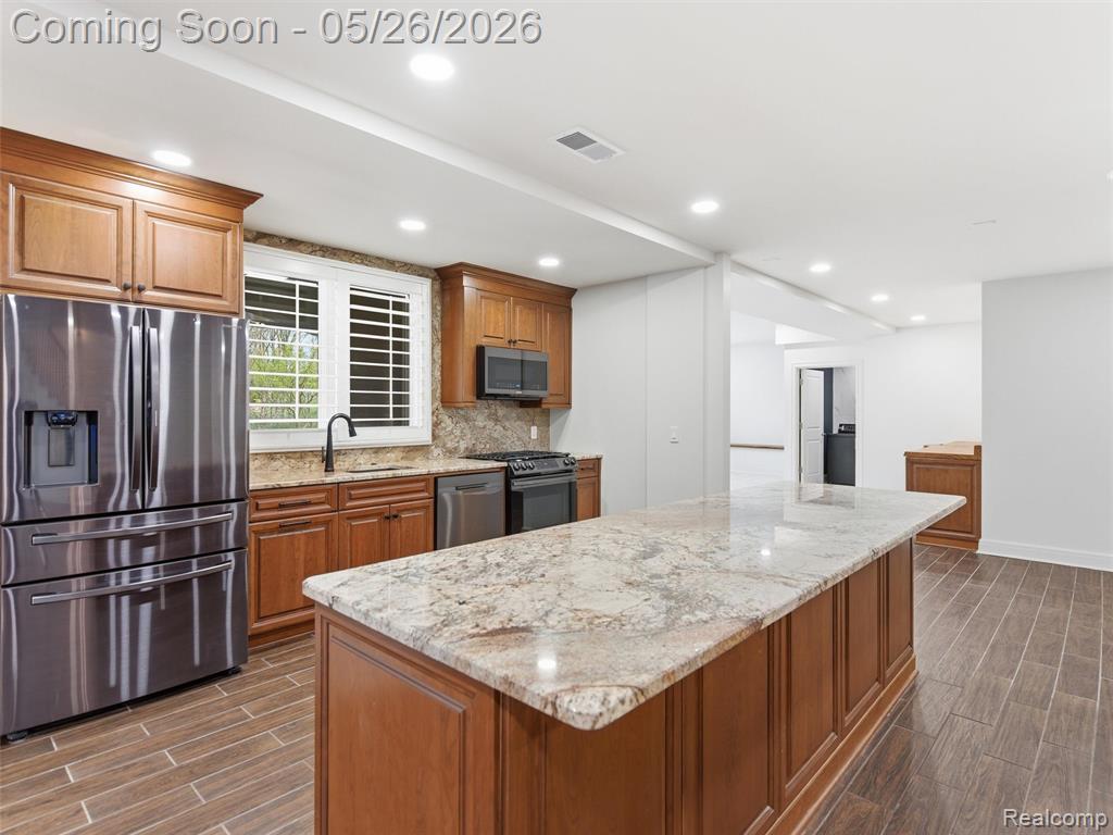 2475 Creekside Court, Rochester, MI 48306 — Photo 28