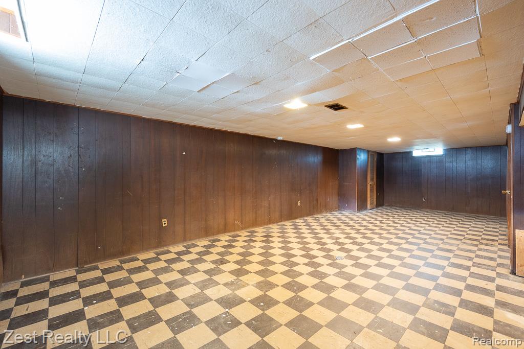 21040 Woodside Avenue, Ferndale, MI 48220 — Photo 18