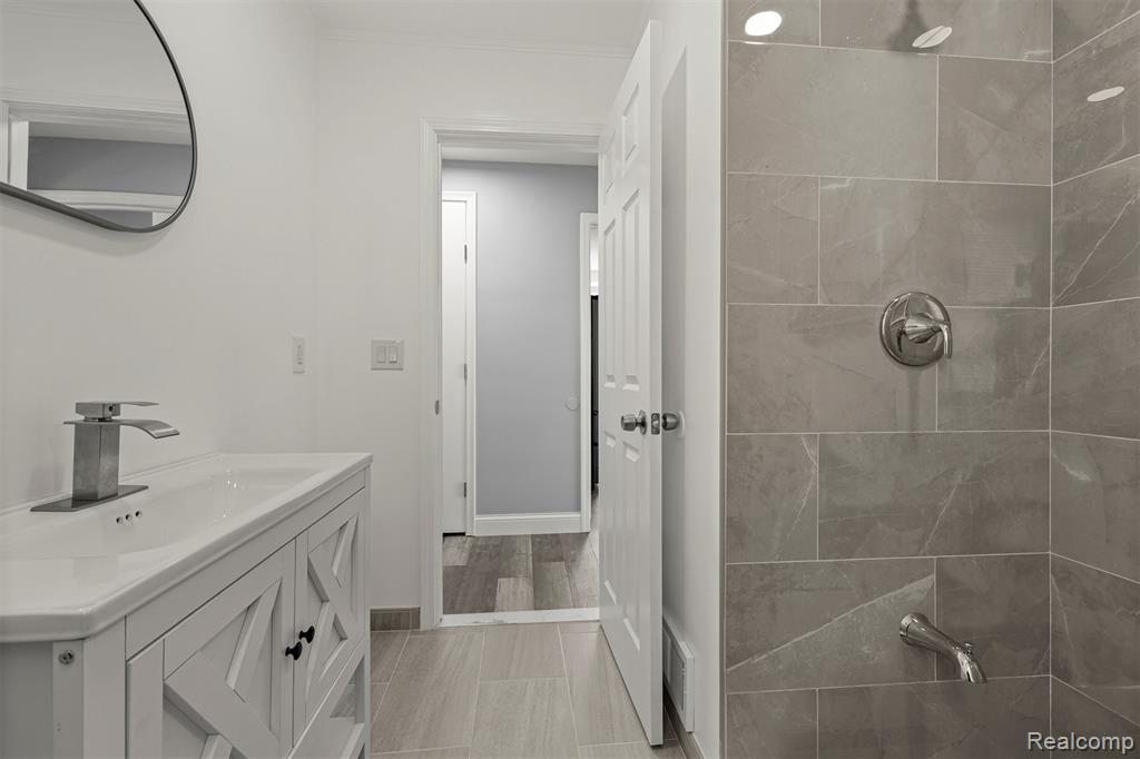 5708 Warwick Street, Detroit, MI 48228 — Photo 16