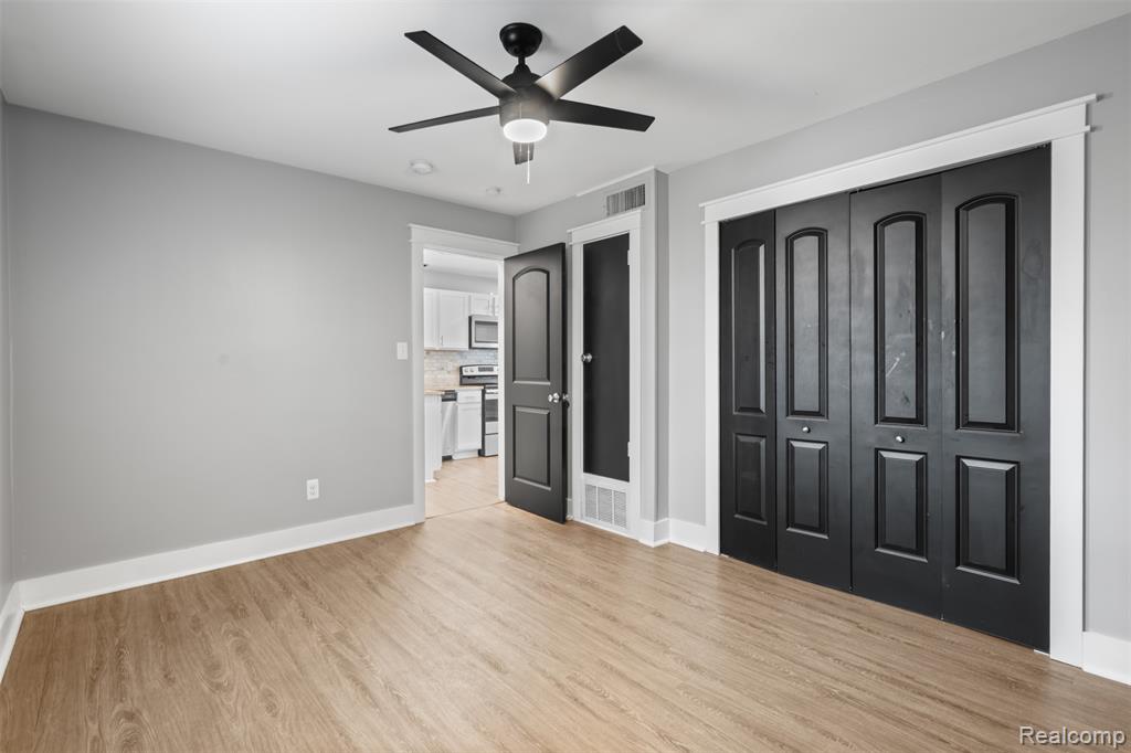 4413 S Crooks Road, Royal Oak, MI 48073 — Photo 7