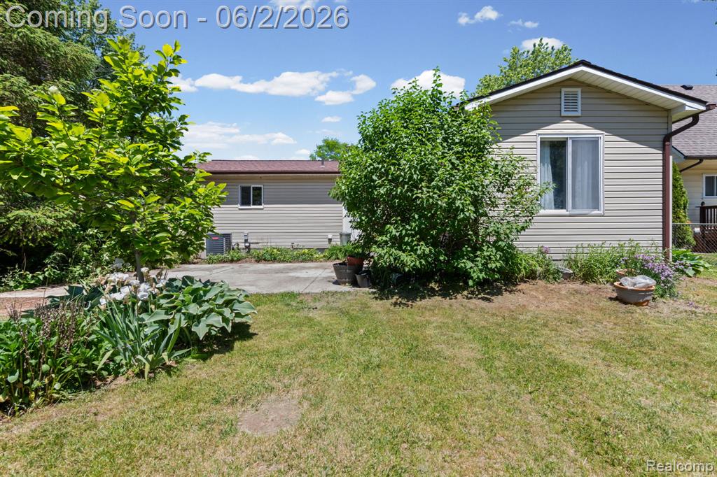 315 Airport Drive, Holly, MI 48442 — Photo 29