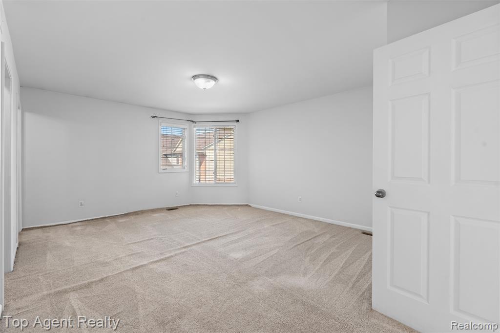 1066 Lorenzo Court, Troy, MI 48085 — Photo 22