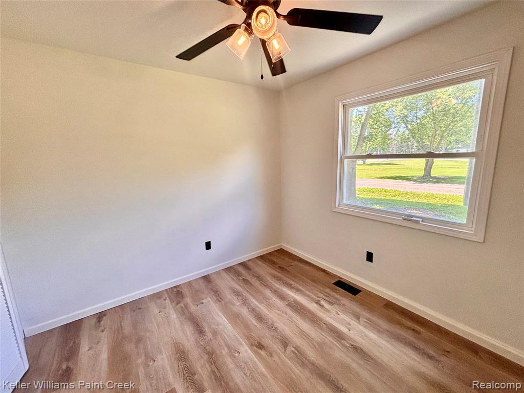 5143 Todd Street, Grand Blanc, MI 48439 — Photo 10