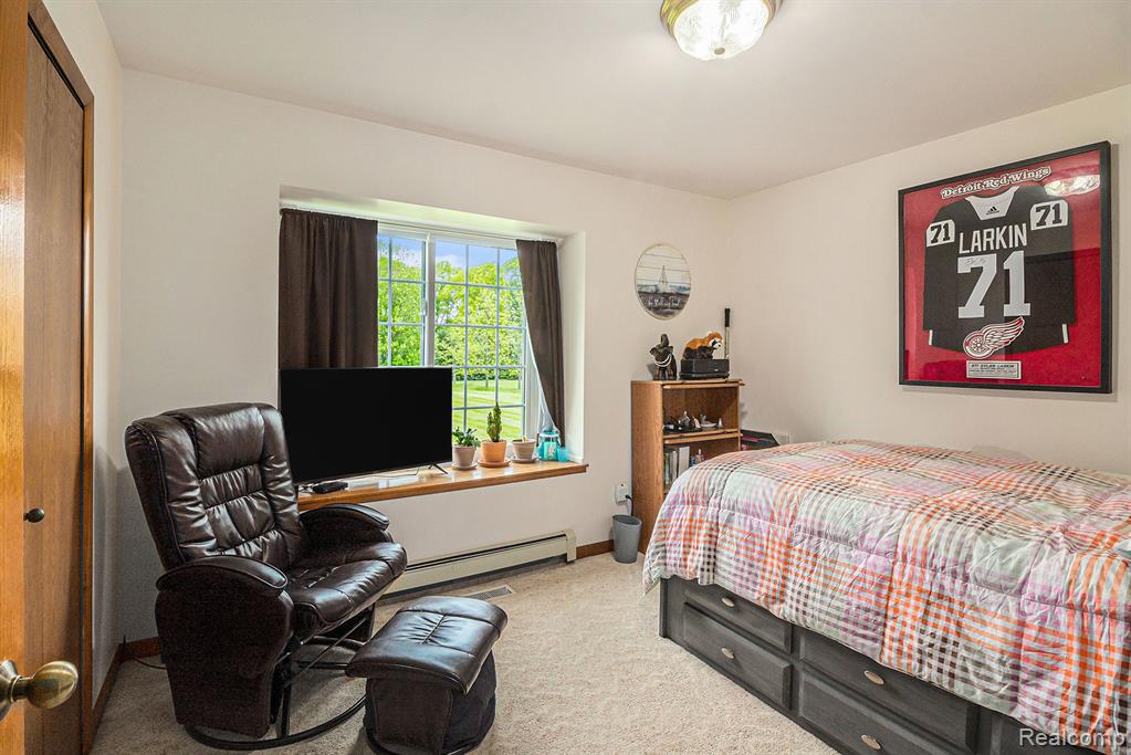 6268 Hazard Road, Fenton, MI 48430 — Photo 32