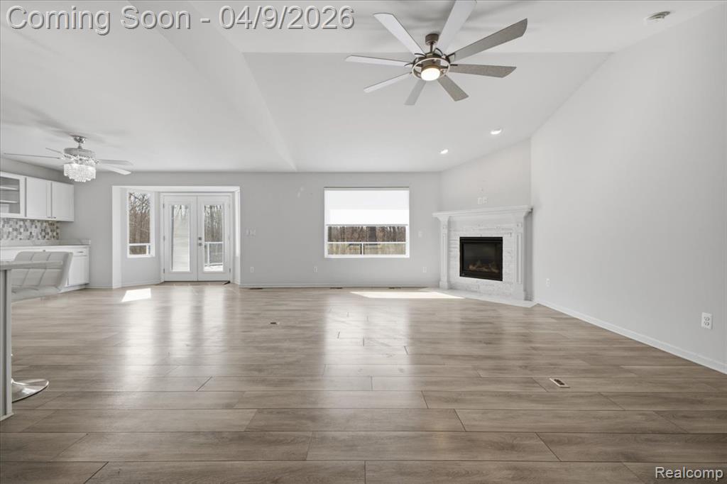 270 Greenan Lane, Lake Orion, MI 48362 — Photo 3