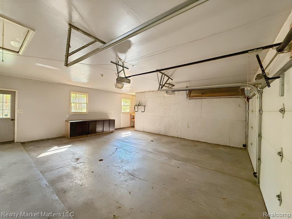 7505 Falling Leaf Court, Flushing, MI 48433 — Photo 29