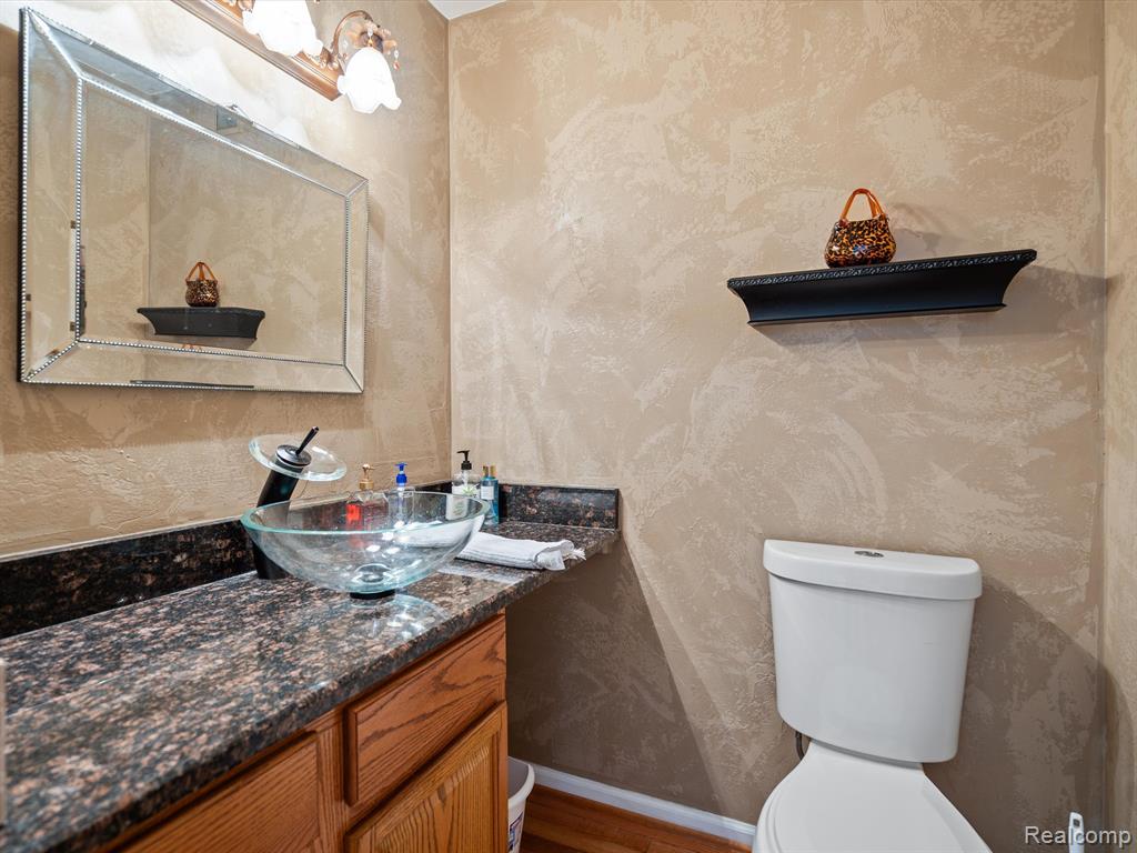 14765 BROOKSIDE Drive, Van Buren, MI 48111 — Photo 31