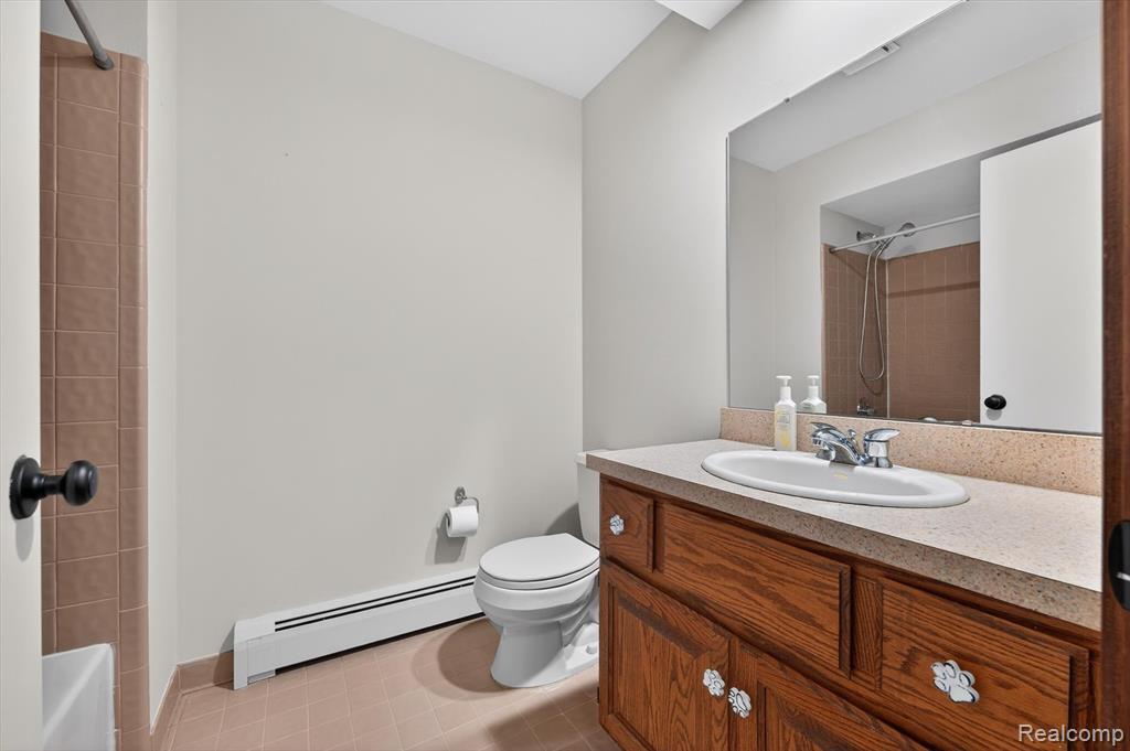 2476 Cedar Key Drive, Lake Orion, MI — Photo 43