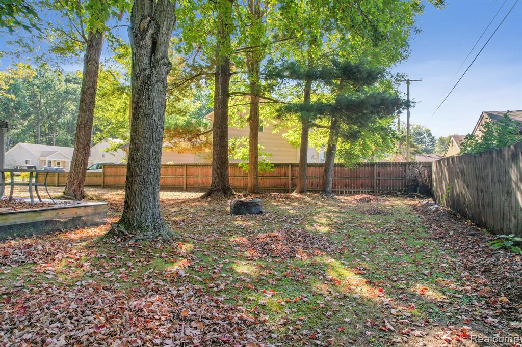 9106 Maple Road, Clay, MI 48001 — Photo 20
