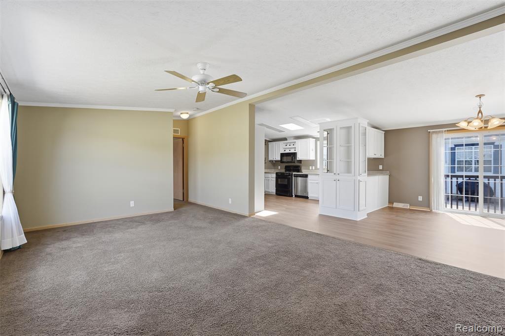 11348 Stoneridge Circle, South Lyon, MI 48178 — Photo 2
