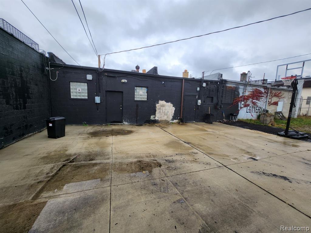 19331 Schoolcraft, Detroit, MI 48223 — Photo 14