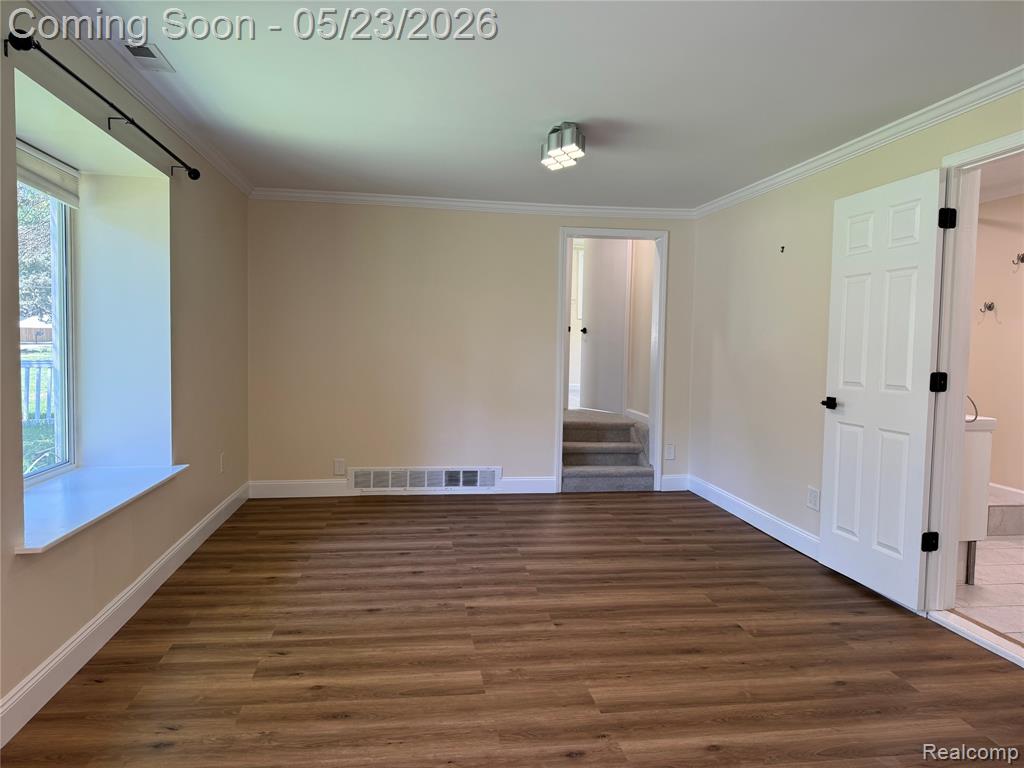 896 Grace Avenue, Rochester Hills, MI 48307 — Photo 11