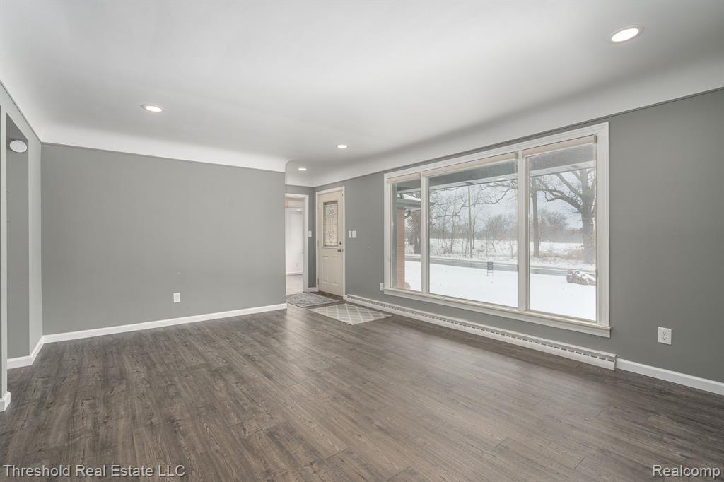 5595 Old Orchard Trail, Orchard Lake Village, MI 48324 — Photo 13
