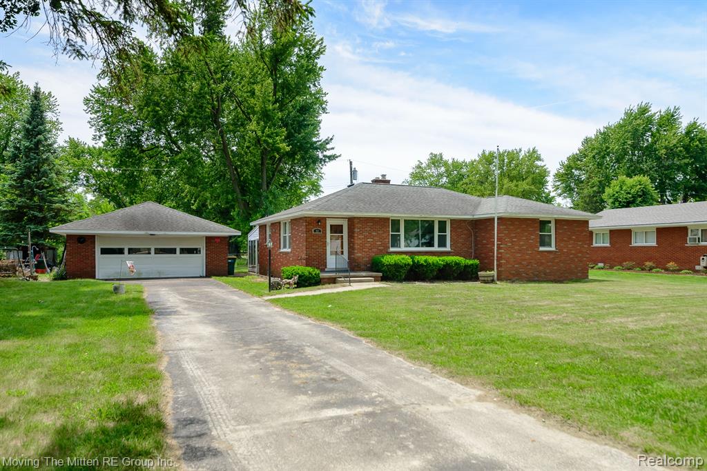57 W Spencer Street, Van Buren, MI 48111