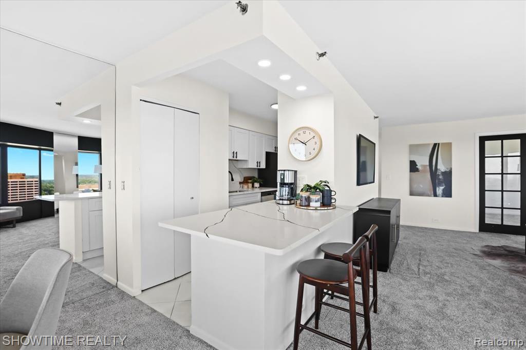 5000 Town Center Center, 2904, Southfield, MI 48075 — Photo 14