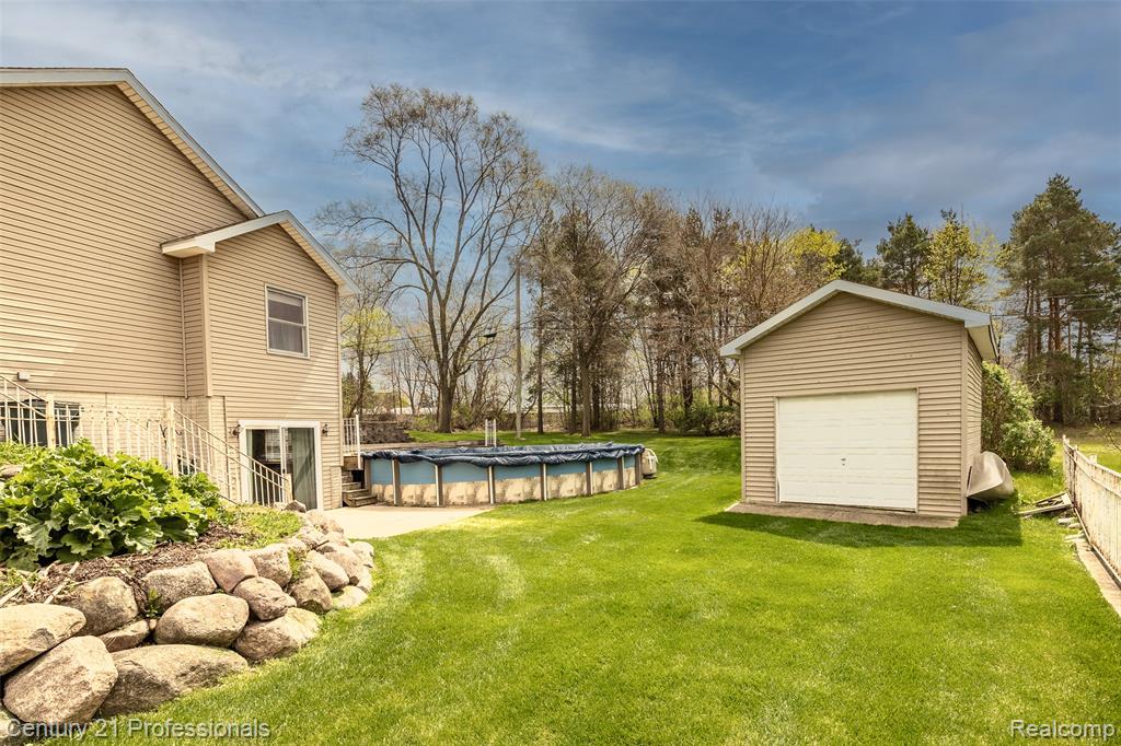 6591 Windiate Road, Waterford, MI 48329 — Photo 6