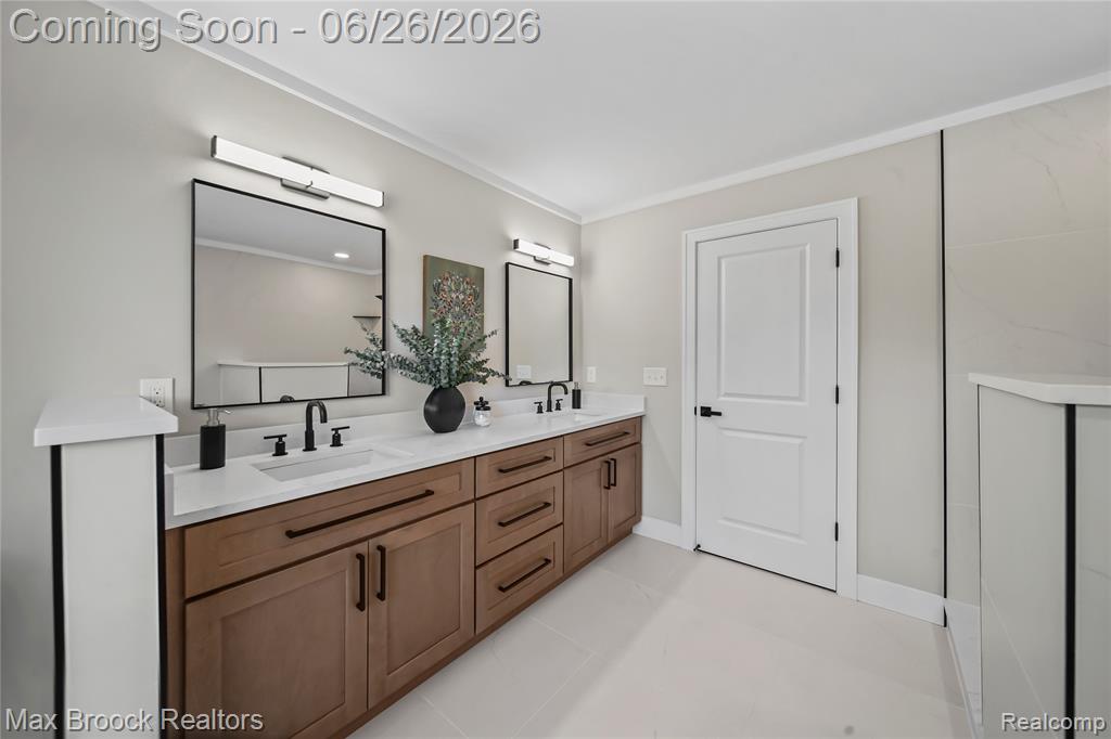 34575 Jefferson Avenue, Harrison Township, MI — Photo 36