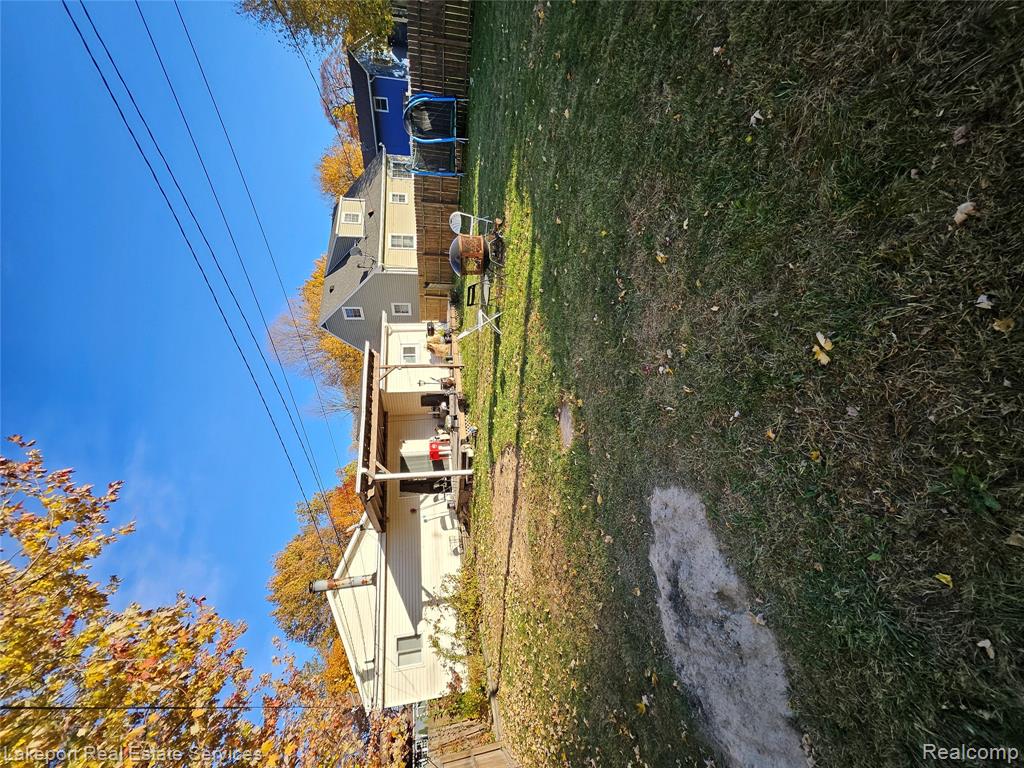 814 Saint James Street, Marysville, MI 48040 — Photo 12