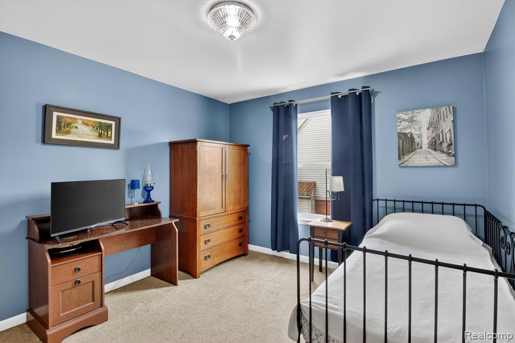 49271 Laguna Drive, Van Buren, MI 48111 — Photo 47