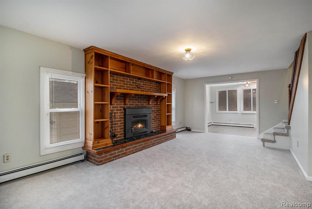 242 BROADWAY, Davisburg, MI 48350 — Photo 5