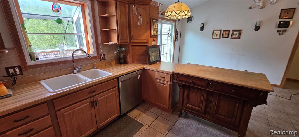 14062 Sanford Road, Addison, MI 49220 — Photo 9