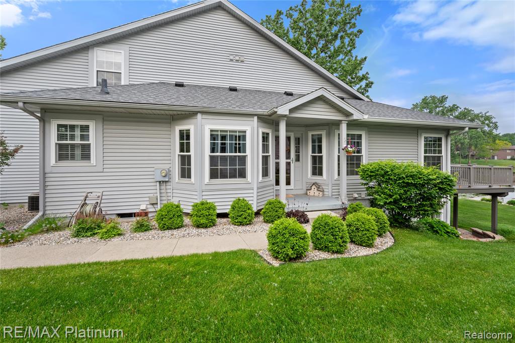 2336 Swans Cove, 7, Fenton, MI 48430 — Photo 4